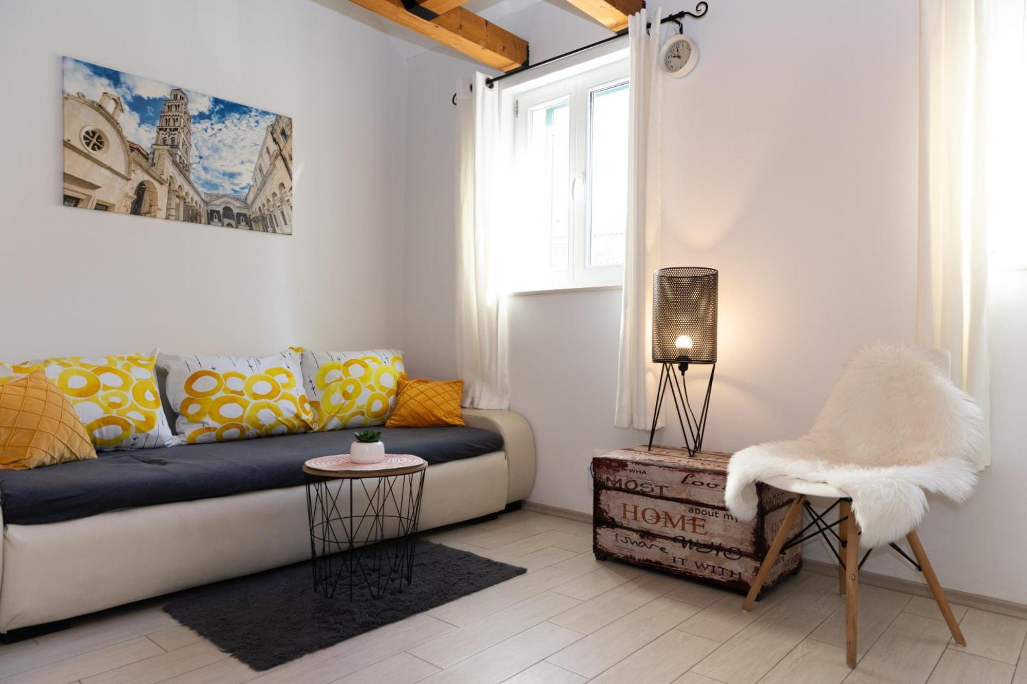 Central Split Rooms And Apartments Paese Dış mekan fotoğraf